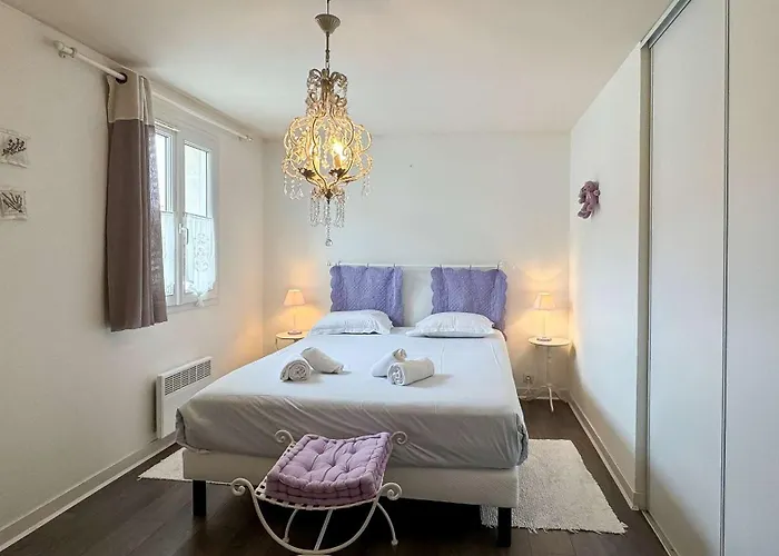 Charmante Location A Quelques Pas Du Port Et Des Restaurants * Saint-Martin-de-Ré